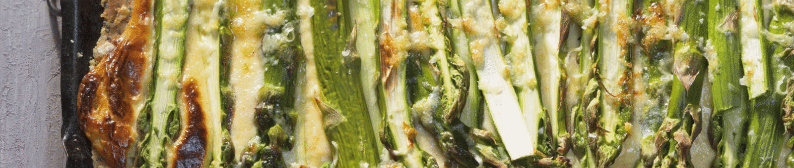     Asparagus and curd tart 